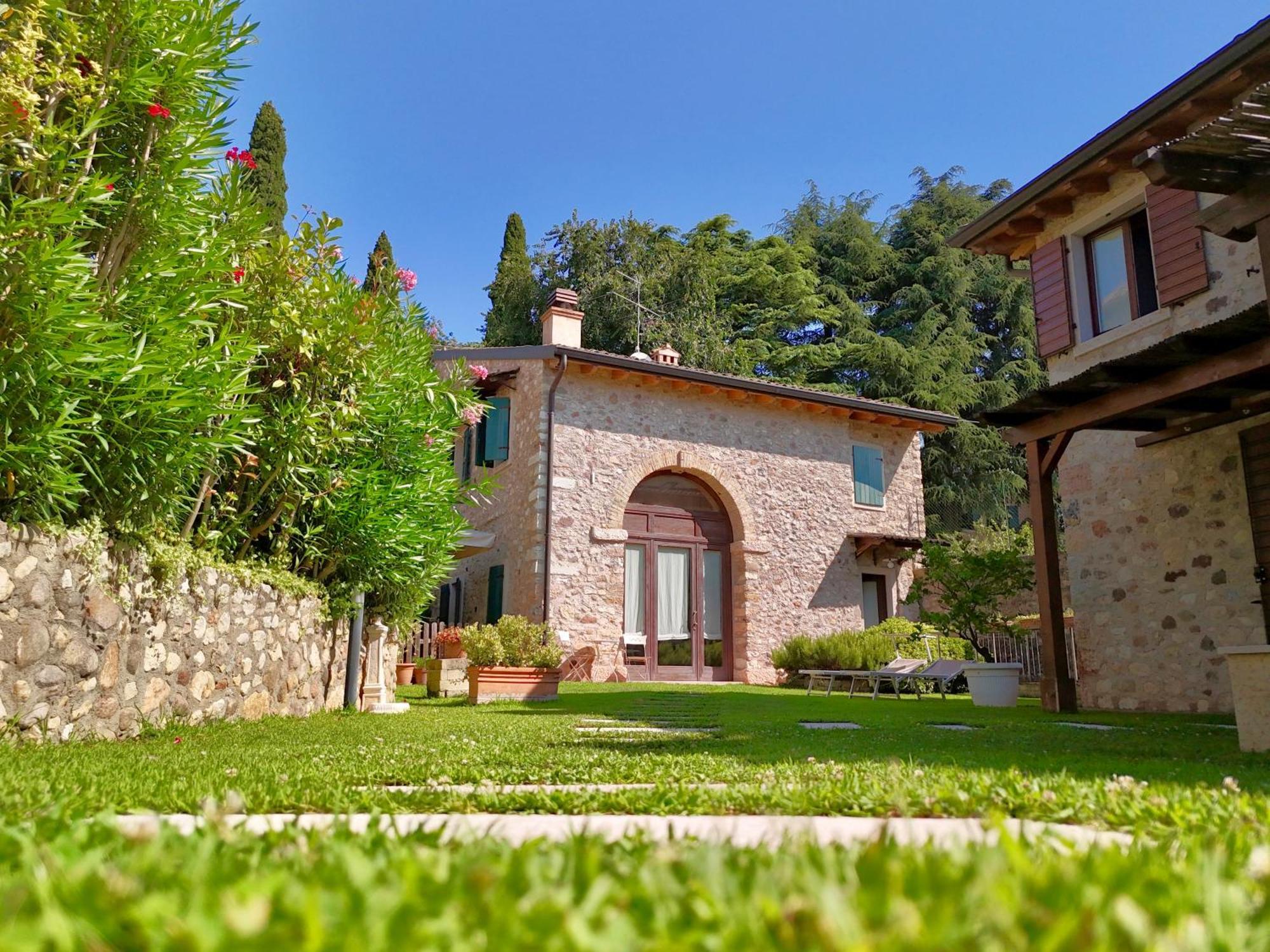Ca' Malfer Bed & Breakfast Costermano Exterior photo